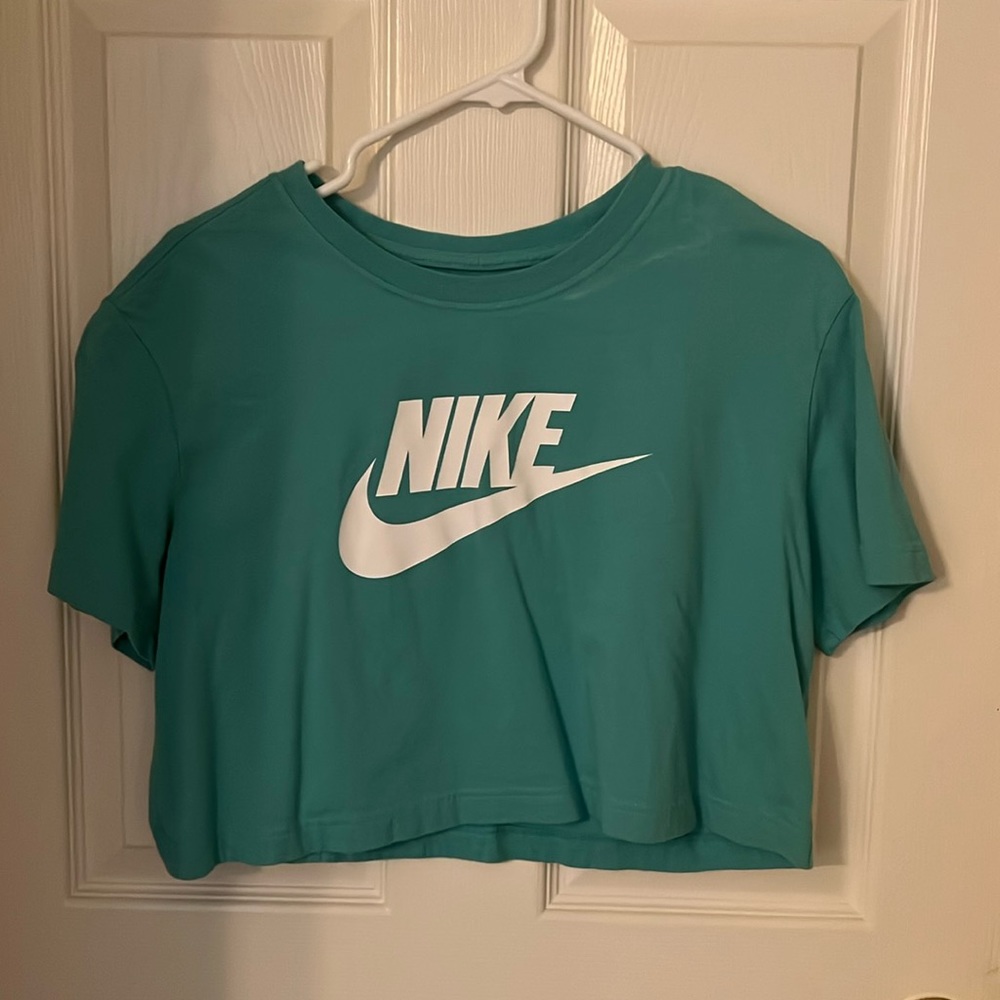 Nike crop t shirt